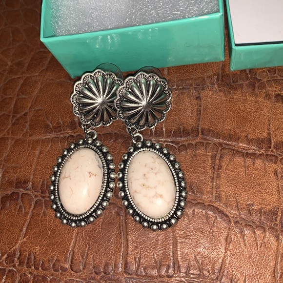 Faux White Buffalo Turquoise Earrings - Picture 1 of 5